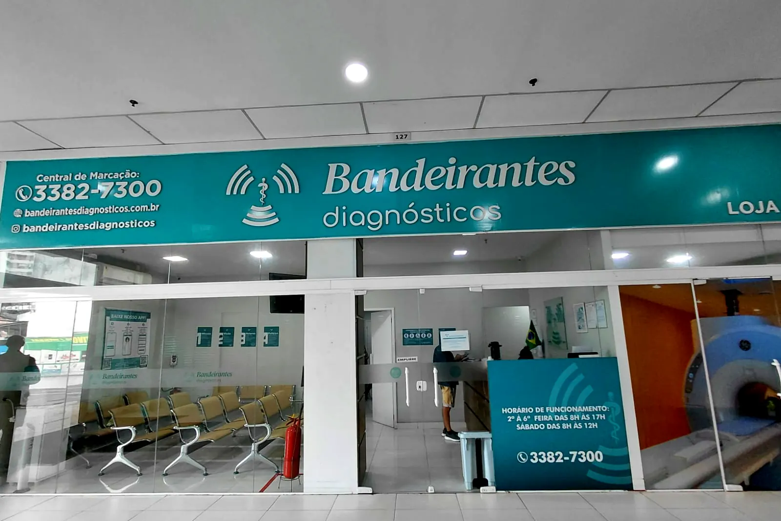 Loja de uma unidade da Bandeirantes Diagnósticos, rede com várias unidades no Rio de Janeiro